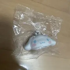シナモロール　ガチャ　リップ　マスコット