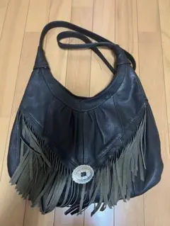 フリンジショルダーバッグ