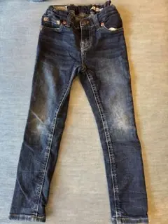 Item thumbnail for item 1f8131ff-2555-4bfa-a961-de27818354cf