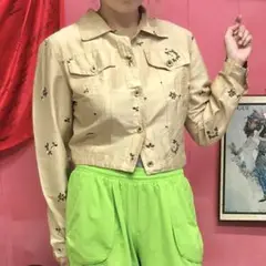 575.短丈 刺繍入りシャイニーブラウス イタリア製【古着】