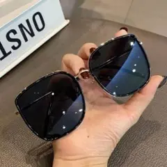 黒　レディースサングラス　UV400　女性　ブラック　　韓国　日差し対策