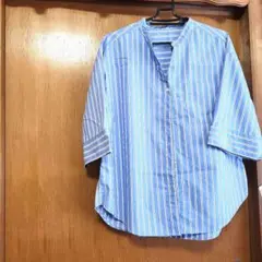 青と白のストライプ 五分袖シャツ　Mサイズ