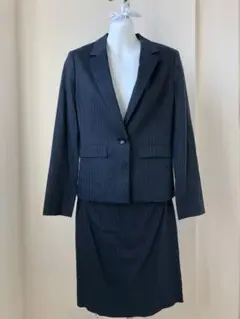 【ANAYI】麻混スーツ 紺x白 ペンシルストライプ