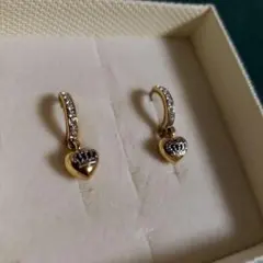 ピアス ジューシークチュール