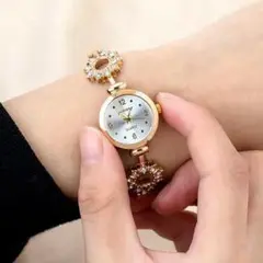 ☆安心のメルカリ便☆レディース☆腕時計☆クォーツ☆ピンクゴールド × シルバー