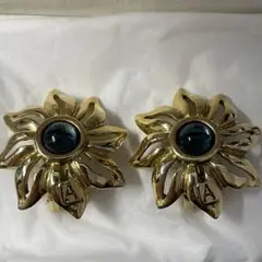 Item thumbnail for item b0da7eec-d206-4efd-97dd-ab85a1b4589a