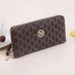 M ロゴ入り 長財布 レディース　ブラウン