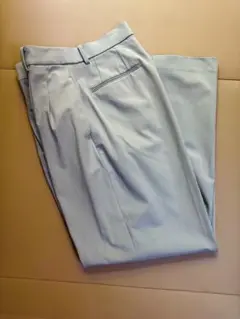 ユニクロ　タックワイドパンツ　ブルー　Mサイズ