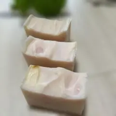 ピンクの石けん　雑貨　3個