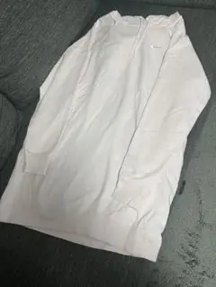 Nike フード付きパーカー ピンク