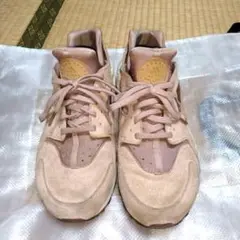 NIKE AIR HUARACHE エアハラチ　ベージュピンク　スニーカー