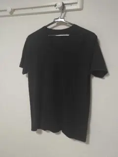 UNIQLO ブラック Vネック Tシャツ M　2枚セット