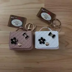 PUレザー　ミニバッグチャーム 花リボン付きキーホルダー　2個セット