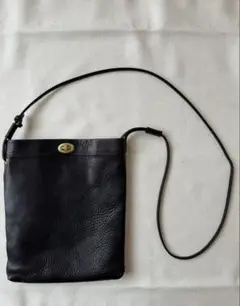 Slow&Co 本革　ショルダーバッグ　ブラック