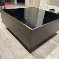 モダンな引き出し付きセンターテーブル