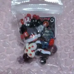 SKULLPANDA ビーズセット 赤・黒系ビーズ
