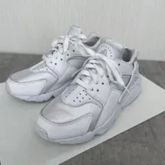 NIKE AIR HUARACHE ハラチ ホワイト スニーカー