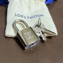 【未使用保管品】ルイヴィトン カデナ 鍵セット シルバー