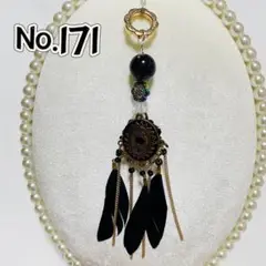 Item thumbnail for item b6647ff0-c11f-4c12-b697-f3b7d30b4ef4