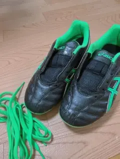 アシックス サッカースパイク22センチ