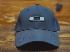 OAKLEY CAP メタルロゴ オークリー キャップ ブラック 帽子 黒