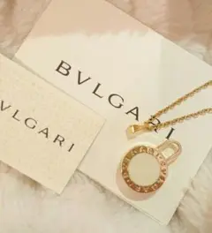 【正規 未使用】BVLGARI ロゴ刻印 白×金チャーム/ネックレスチェーン