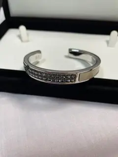 スワロフスキー バングル 未使用品