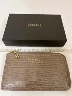 バーニーズニューヨークフラグメントケース