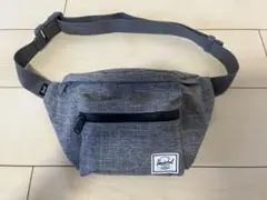 Herschel ボディバッグ グレー