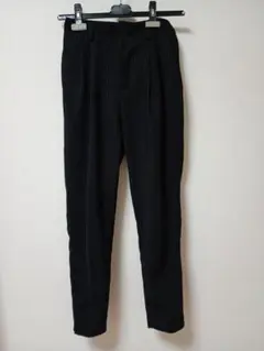 UNIQLO ストライプ スリムフィットパンツ 黒