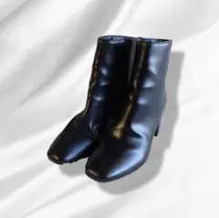 Item thumbnail for item 56da75dd-54e9-495a-abff-f13b64919ab5