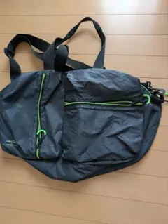 スポーツ軽量バッグ ブラック/グリーン
