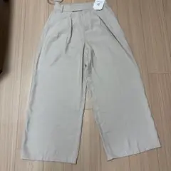 CAFISSI ベージュ ワイドパンツ38Mスラックス、ズボン