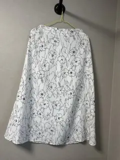 フラワープリント フレアスカート ホワイト