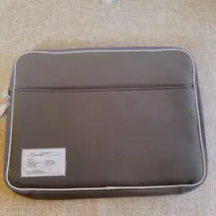 フランフラン オリーブグリーン ノートPCケース15-16IN