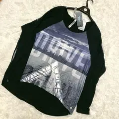 新品タグ付き　POOLS グラフィック長袖Tシャツ 40サイズ