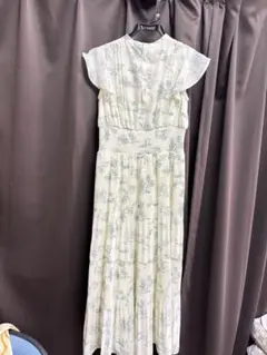 フラワープリント フリル袖 ワンピース