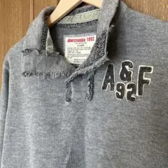 ✨abercrombie ＸＬコットン100%✨A&F92ダメージ加工