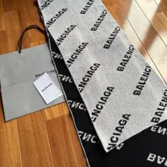 【BALENCIAGA】ALLOVER LOGO SCAR【ブラック×グレー】