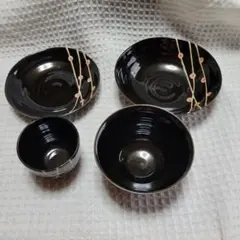 黒い陶器の食器4個セット