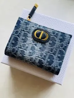 Item thumbnail for item 43d7f5e8-e491-4f11-86ac-545aaf6ea5e4