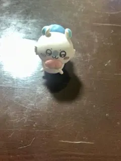 ちいかわ　みんなでもぐもぐパーティー　モモンガ　フィギュア