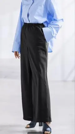 ドゥクラッセ　ビューティ バイアス パンツ 9号　股下70cm ブラック未使用品