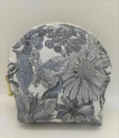 リバティ花柄 ラウンド型ポーチ
