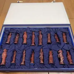 チェス駒　手彫り　牛骨製　中国