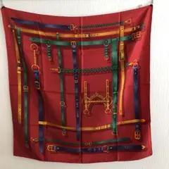 GUCCIの大判シルクスカーフ