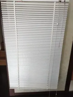 ホワイトブラインド 75x138cm B-QNO.2