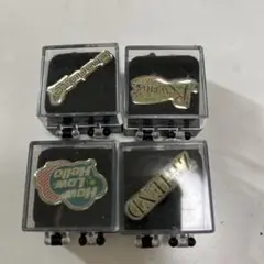 ピンバッジ4点セット ZHIEND Rawr など　ラスト