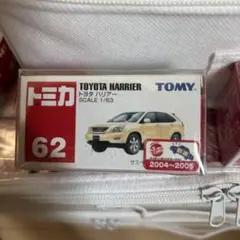 トミカ 62 トヨタ ハリアー 新車シール