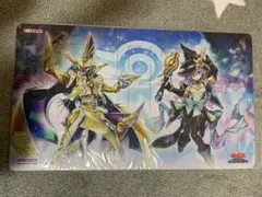 遊戯王　幻惑の見習い魔術師　プレイマット&スリーブ　遊戯王の日　未開封 遊戯王 幻惑の見習い魔術師 スリーブ & プレイマット 未開封